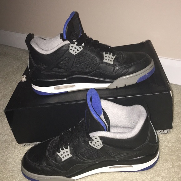 Retro Jordan 4s Motorsport - Picture 3 of 3